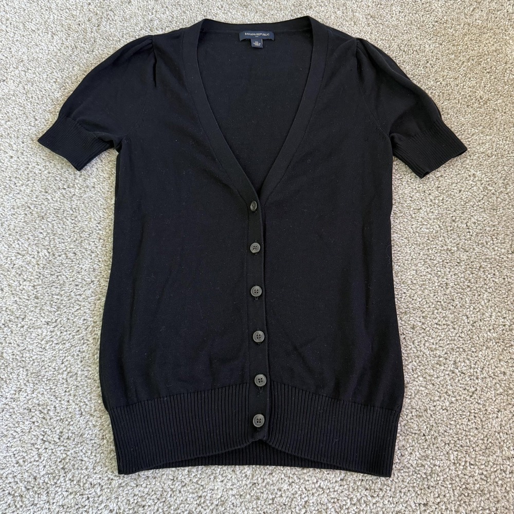 Banana Republic Cardigan Sweater Womens XS Black Silk V Neck Short Sleeve Knit